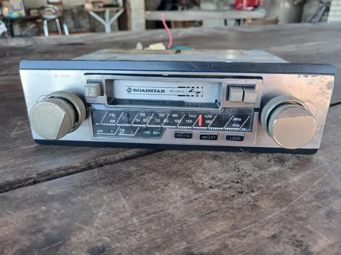 Rádio toca fitas Roadstar Fusca opala Kombi