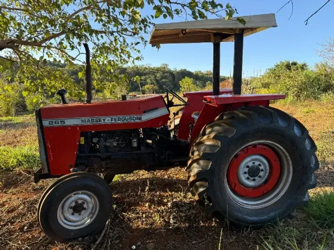 TRATOR MASSEY FERGUSON