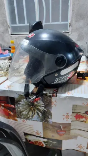 Capacete quebra galho vendo 