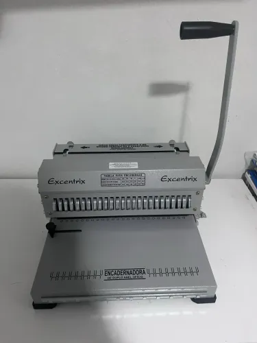 Encadernadora Perfuradora e Fechadora Wire-O Excentrix - NOVA