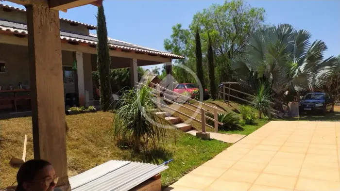 ACONCHEGANTE CHACARA EM SANTO ANTONIO DE GOIÁS codigo: 56357