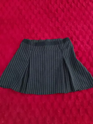 saia colegial plissada