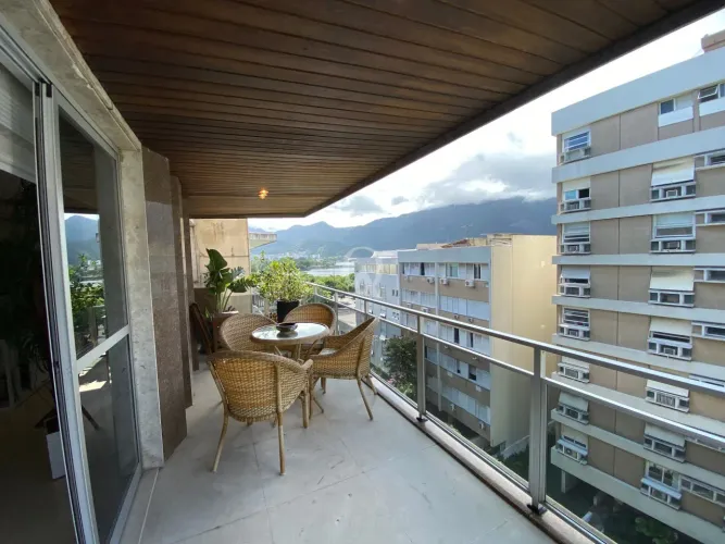 Apartamento Cobertura triplex em Ipanema