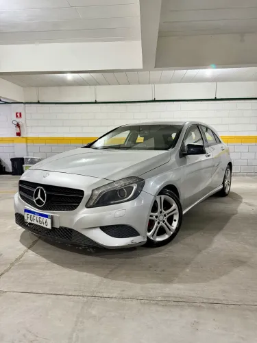 Mercedes-Benz Classe A 200 1.6 TB 16V Urban 156cv Aut. 2014