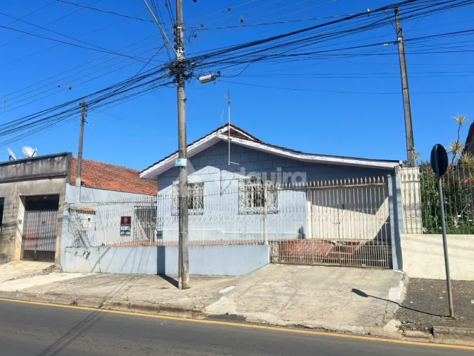 Casa à venda 3 Quartos, 2 Vagas, 240 m², Nova Rússia
