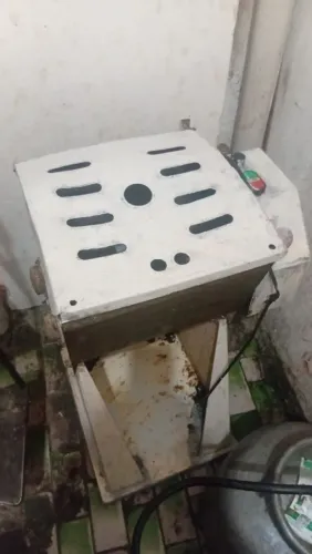 Masseira de 15kg usada mas boa e funcionando perfeitamente
