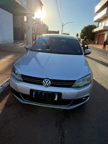 Volkswagen Jetta Comfortline 2.0 T.flex 8V 4P Tipt. 2011
