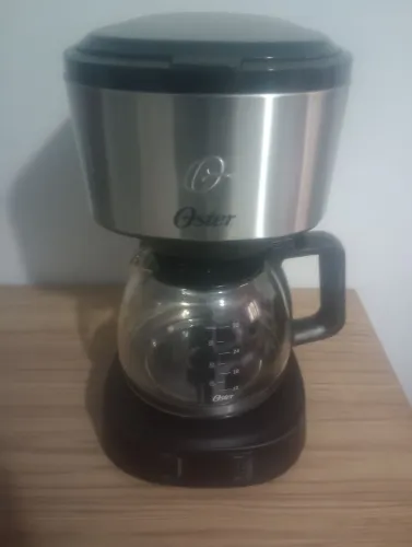 Cafeteira Oster 30 cafezinhos
