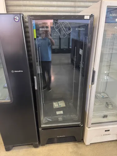 REFRIGERADOR RESFRIADOS 1 PORTAS 403L ALL BLACK METALFRIO
