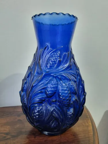 Antigo Vaso de vidro Azul modelo espigão 