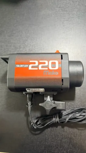 Flash tocha Mako Starter 220