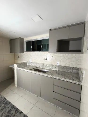 Apartamento 2 quartos com suíte e vaga coberta - Pacaembu, Valparaíso/GO