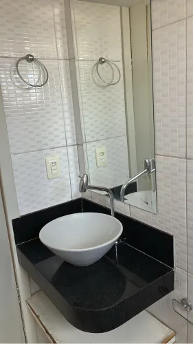 Suíte em Residência para moças