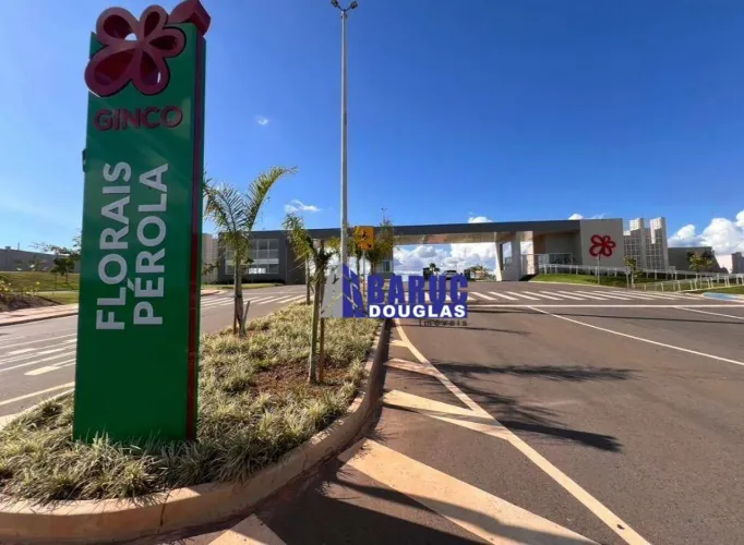 Vende-se ótimo terreno Florais Pérola, com 180m2, analisa pegar carro como parte de pagame