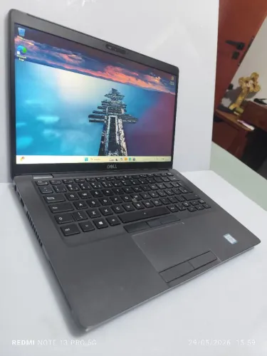 Notebook DELL Latitude 5400 Intel i7 8GB RAM expansível 256GB SSD NVMe FullHD teclado luz