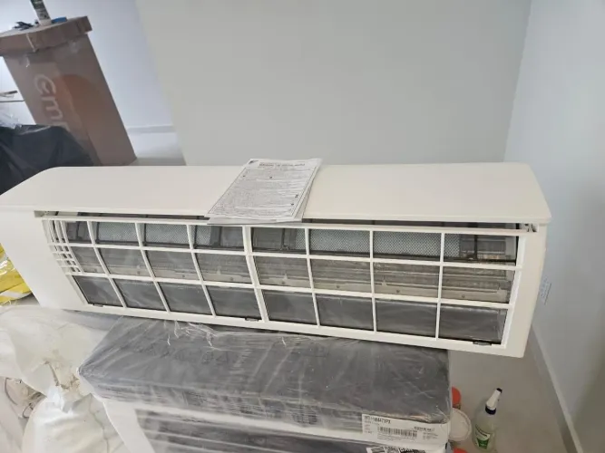 Ar-condicionado Daikin 1 condensadora para 2 evaporadoras