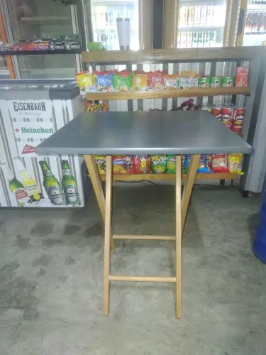 mesa Tramontina abri e fechar cada 100 tenho 10 und ZAP *