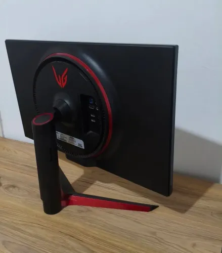 Monitor gamer LG Ultragear 27? com DEFEITO