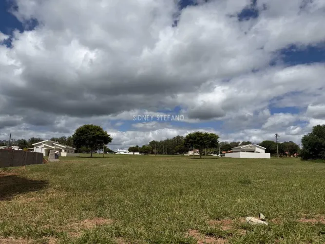 Terreno Oportunidade de 450 m² próximo ao fogão caseiro do Santa Bárbara Resort Residence