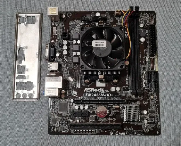 KIT MBOARD ASROCK FM2A55M-HD+ PROC ATHLON 4400 E PLACA DE VIDEO GIGABYTE GV-N420-GI