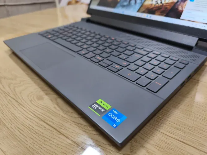 NOTEBOOK DELL G15 / RTX 6GB/ 16GB DE RAM DDR5