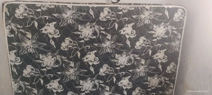 Cama de casal.