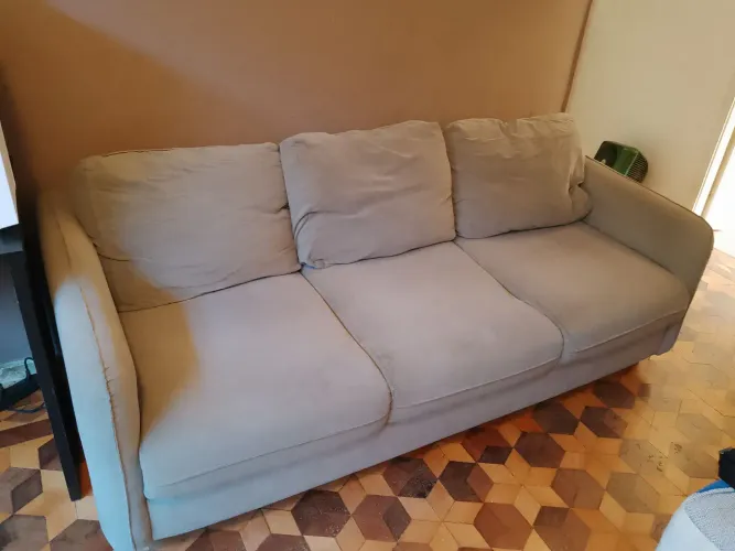 sofá 3 lugares.