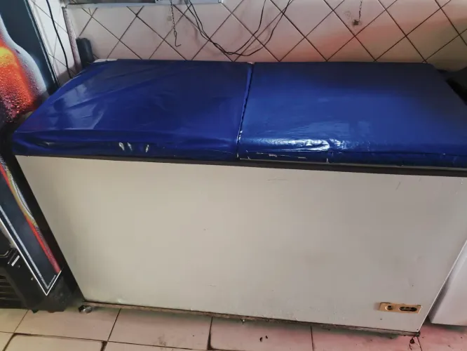 Vendo Frizeer Consul, duas portas