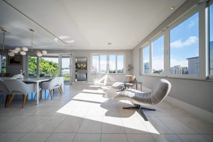 Apartamento Mobiliado de Alto Padrão com 3 Suítes e 5 Vagas para Alugar, 344 m² - Batel -