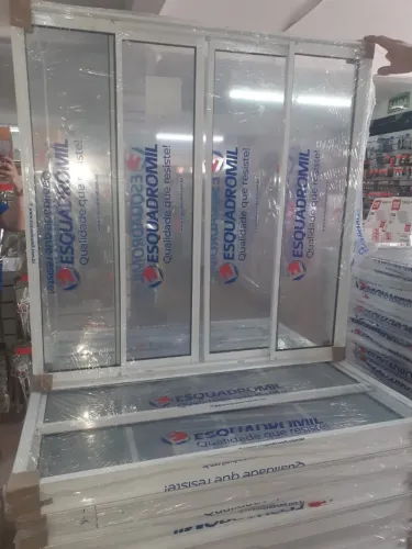 janela de alumínio branca com vidros 4 folhas 1,00x1,00 399,90 a vista