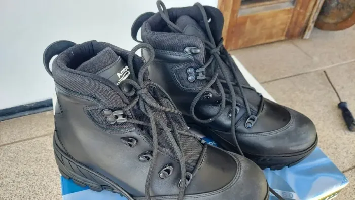 Bota Arroyo nova nunca usada número 41