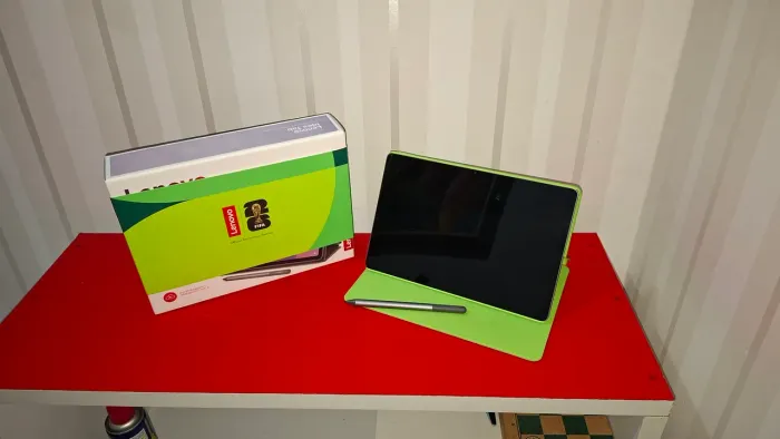 TABLET COM CANETA IDEA TAB MUITO NOVO (Edição limitada copa do mundo)