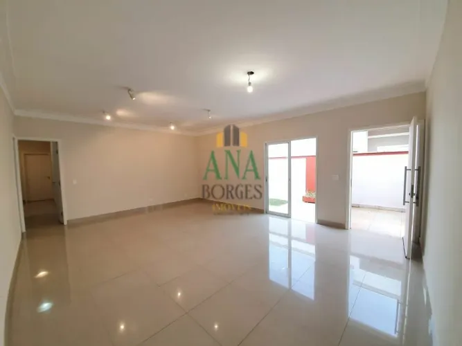 Vendo / Alugo Casa em Condomínio em Araçoiaba da Serra