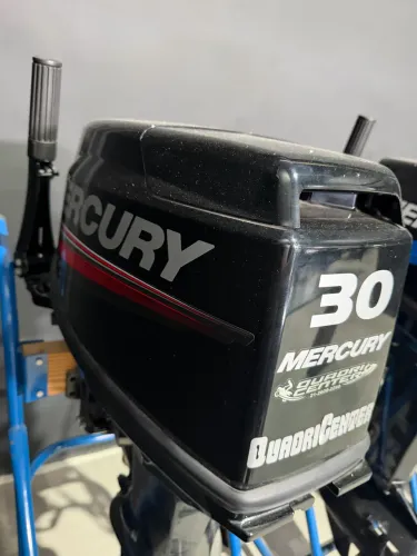 Motor de popa zero