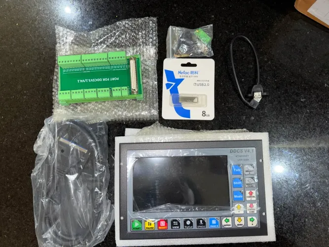 Controlador CNC DDCS V4.1 com placa de interface e acessórios
