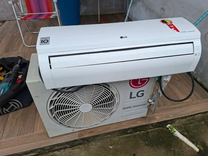 Ar condicionado  lg Dual Inverter de 9 mil bths  