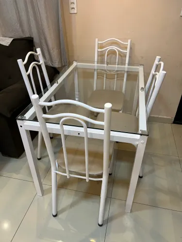 Mesa 4 cadeiras entrego
