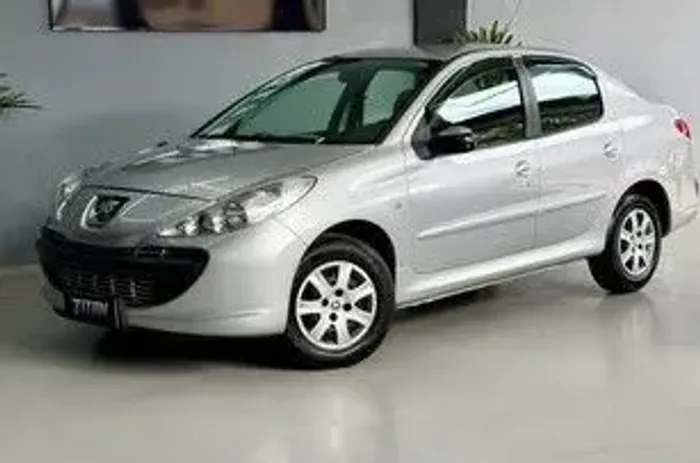 Peugeot 207 Sedan Passion XR 1.4 Flex 8V 4P 2011