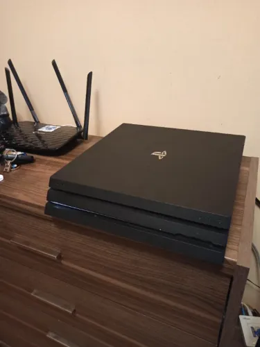 PS4 PRO 1TB