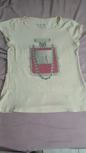 Vende-se essa roupa usada