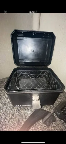 Baú de moto, bagageiro, acessórios, peças, moto