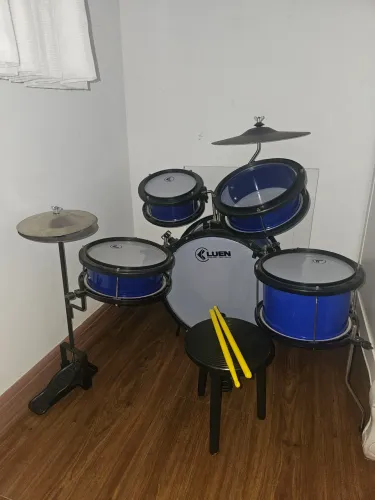 Bateria infantil