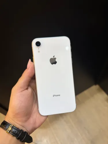 iPhone XR 