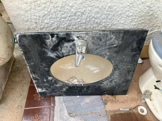Lavatório em granito verde Ubatuba verdadeiro!!!