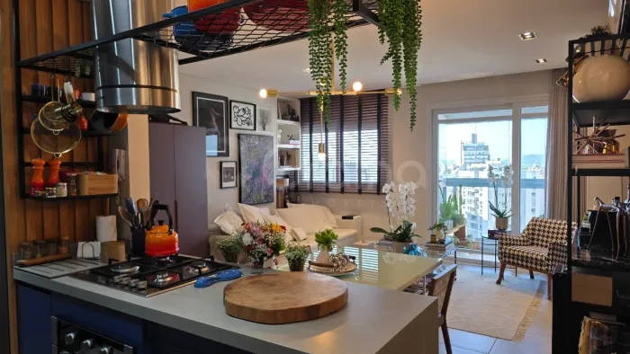 Apartamento de 68 m² com 1 suíte no Centro