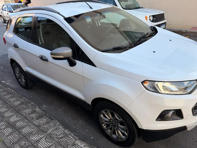 Ford Ecosport Freestyle 1.6 16V Flex 5P 2014