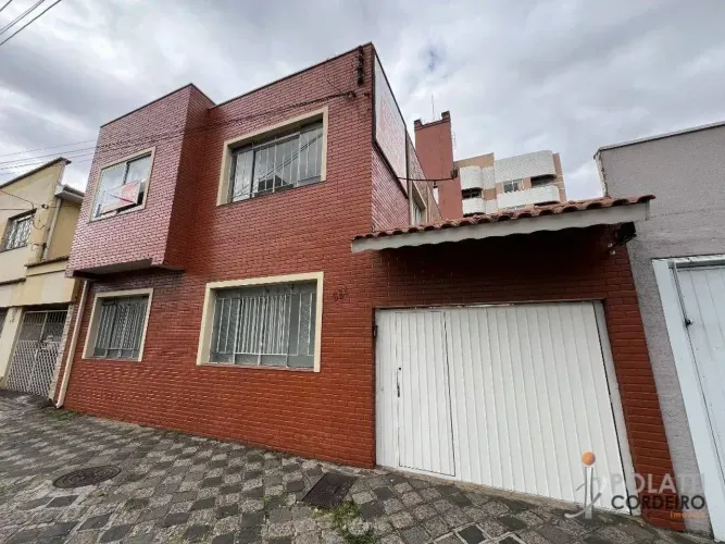 Sobrado com 4 dormitórios à venda, 265 m² por R$ 1.650.000,00 - São Francisco - Curitiba/P