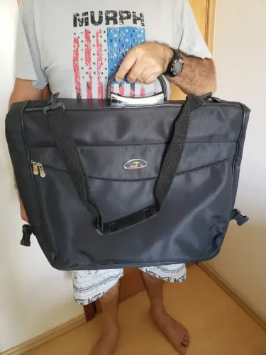 Bolsa-mala porta terno, cor preta, marca Primicia