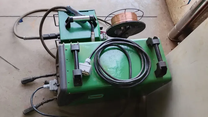 Máquina de solda Mig e MMA. Inversora 220,380 e 440. 5000 amperes Hsoldas