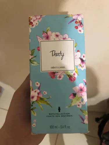 Perfume Thaty Novo na caixa